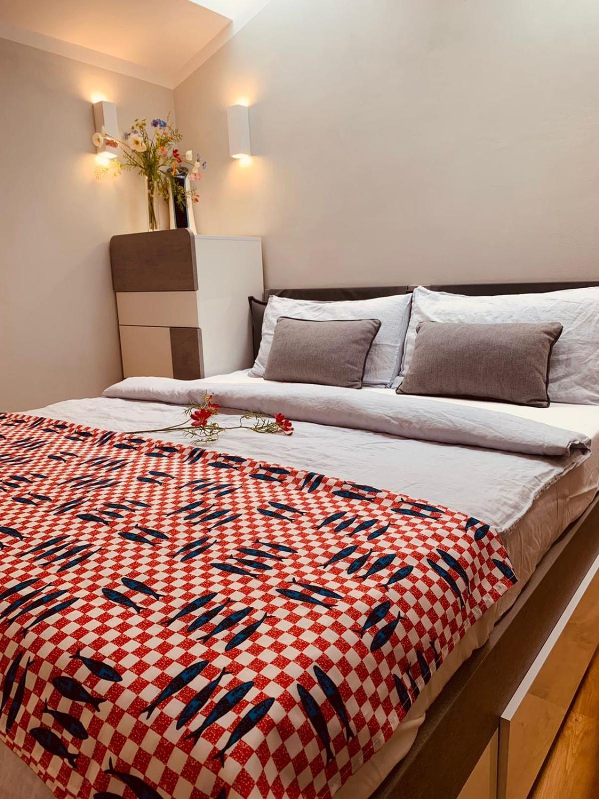 Seeblickwohnung Sirmione - Fronte Lago Mit Privatsteg 外观 照片